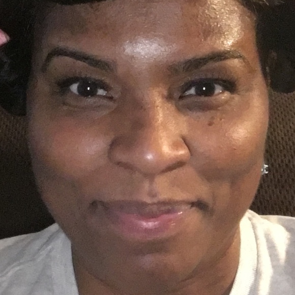 Meet your Posher, Dannette - Picture 1 of 1